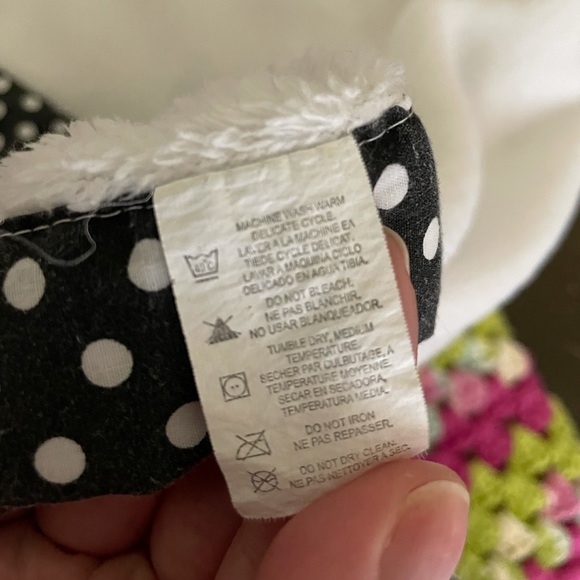 2/$15 Baby Girl Blanket Bundle (3) - Picture 5 of 13